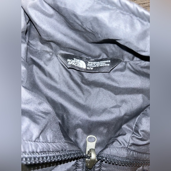 North Face Women’s Jacket - Picture 5 of 6